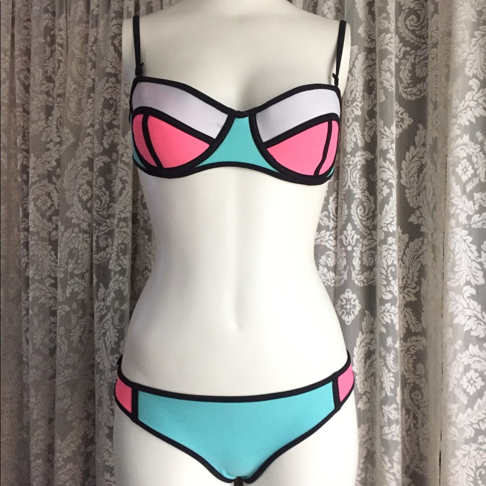 Triangl bikini👙